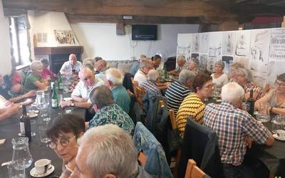 Sarako erretretadunek Iñaki Perurenaren museoa ezagutu dute Leitzan