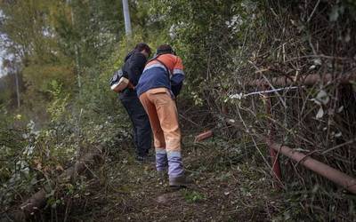 Ekintza egin dute Tubos Reunidoseko langileek, lantegira oinezkoen eta txirrindularien sarbidea aldarrikatzeko