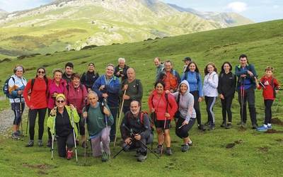 Arainburu mendi taldekoen eskutik Aizkorrira joateko aukera