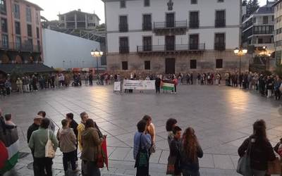 Ostegunean migratzaileen alde bilduko dira Isilune Zirkuluan