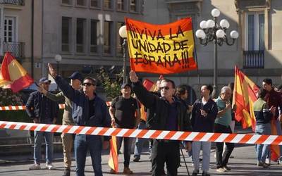 Antifaxistek hartu dute Gasteiz