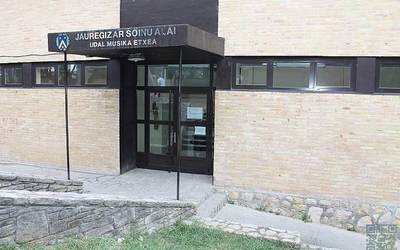 Sopelako musika eskolak adin guztietako herritarrentzako eskaintza berritua aurkeztu du
