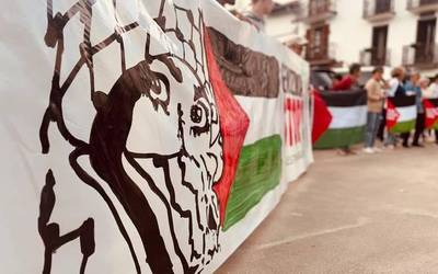 Asteazkeneko lanuzte deialdiaren bueltan, mobilizazio ugari eskualdean