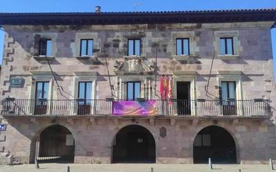 Emakumeek politika munduan bizi duten egoeraz hausnartzeko mahai ingurua eginen dute Elizondon