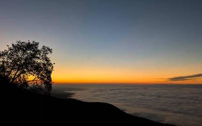Laino hertsiak, baina Eguzkiaren zain