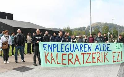 Kaleratzeak gaitzesteko greba egin dute gaur Lozys Pharmaceuticals enpresako langileek