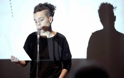 'rr_6_erre(AH)ala' ikuskizuna eginen du Maialen Lujanbiok igandean Beran