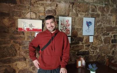 "Ez daukat bat gustukoena; denak dira barrutik ateratakoak, maitasuna diet"