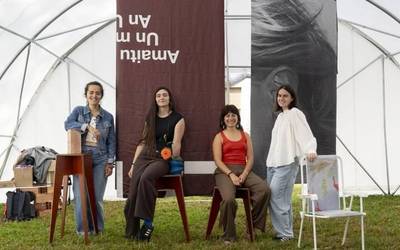 Maddalen Laskurain plazentziatarra eta ArkiTetak taldeko kidea elkarrizketatu dute Berrian