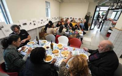 Azaroaren 16an izango diren Bizilagunak bazkarietarako izenematea zabalik