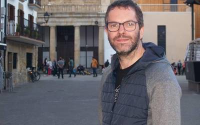 "Kostatzen zaigu burujabetza material hori burujabetza formalarekin lotzea"