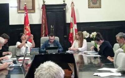 Urduñako Udalak bere gastu muga %15ean gainditu izana larria dela salatu du EH Bilduk