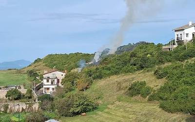 Su hartu du Ardantzabideko belardi batek