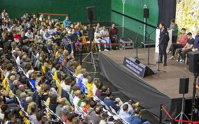 Osatu dituzte Nafarroako Bertsolari Txapelketako finalaurrekoak