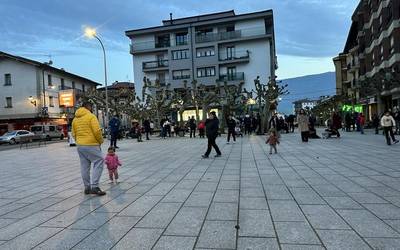 Euskararen egoeraren inguruko zein iritzi dute etxarriarrek