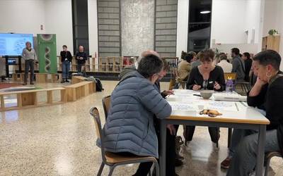 Plaza Bizi ekimenak lehen urratsak eman ditu