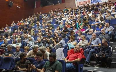 Nafarroako Bertsolari Txapelketako lehen finalaurrekoa jokatuko dute bihar Agoitzen