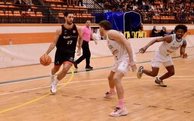 Ezker belauneko aurreko lotailu gurutzatuan haustura du Unai Barandalla Biele ISBko jokalariak