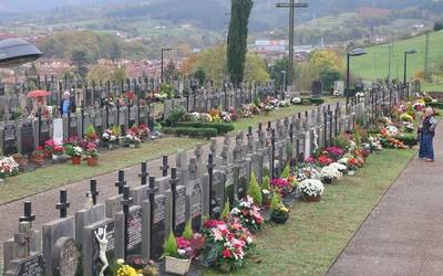 Hildakoak gogoan, Domu Santu Egunean