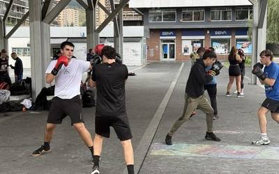 Lehenengo Matraila Eguna, argazkitan