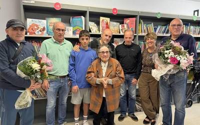 Herriko lehen liburuzain Arantza Lasari aitortza egin zioten