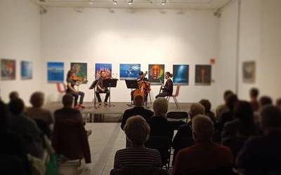 Herrmannen eta Hunten doinuak entzun dira Oxford aretoan