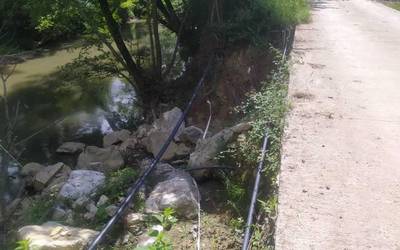 Ekaitzaren kalteei bakarrik aurre egin behar