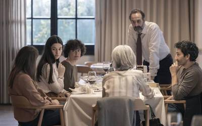 ‘Los domingos’, Jesusen deiak familia barruan lurrikara sortzen duenekoa