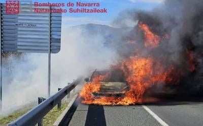 Autoak autobian su hartu zuen