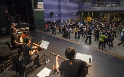 Adinekoentzako dantzaldiak domeka honetan bueltatuko dira Plateruenera