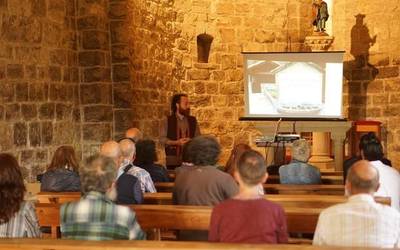 Arakil, Uharte Arakilgo mediku kontsultategia eta Arbizuko udaleko kontuak