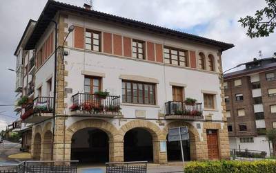 Atxondoko Udalak 2026ra begirako ordenantza fiskalak onartu ditu