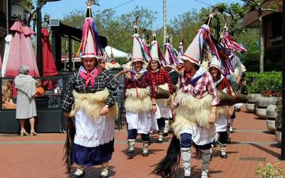 Meñakoz Kultur Elkarteak ateak ireki ditu Sopelan euskal kultura bultzatzen jarraituko duten kide berriak hartzeko