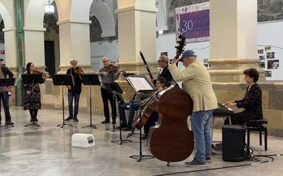 Luis Usatorreren omenez jo du Buscanini Band-ek Kulturaten