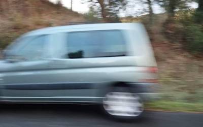 Bi lagun ospitaleratu zituzten larunbatean, Luiaondon izandako bi auto istripur gertatu eta gero