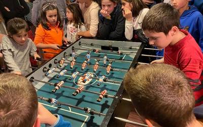 Zapatuan jokatuko da Ozkarbi elkartearen mahai-futbol txapelketa