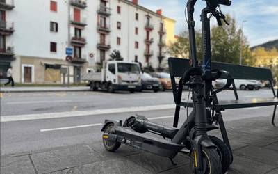 Udaltzaingoak legez kanpo zeuden bi patinete elektriko konfiskatu ditu