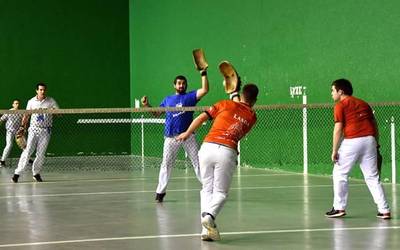 Nafarroako XXVI. Paxaka Txapelketa datozen hiru igandetan erabakiko da