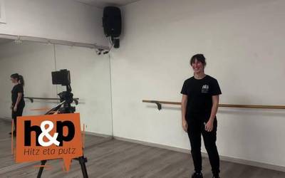 Hitz eta Putz dantzari batekin