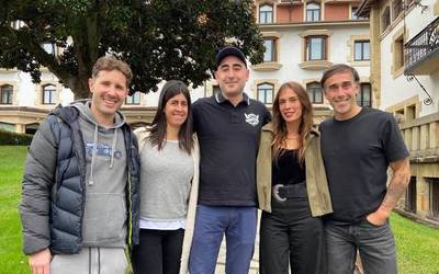 "Edozein aitzakia da ona lagun zaharrekin batzeko"