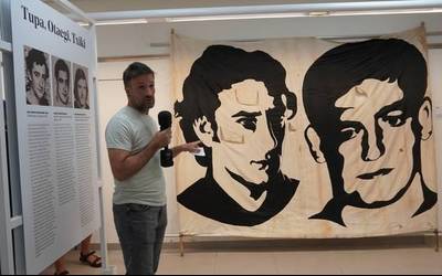 '1975. Dena jokoan zegoen urtea' erakusketa ikusgai Leitzan