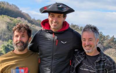 Aner Etxezabalek hirugarren egin du Euskadiko parapente txapelketan