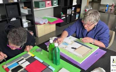 'Zertzelada solidarioak' erakusketa jarriko dute Kajoi tabernan