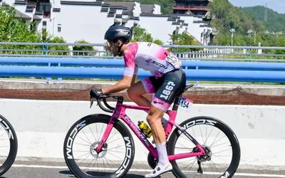 Asier Etxeberria: "Txinan oso kirol estimatua da txirrindularitza"