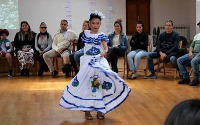 [ARGAZKIAK] Goizuetako kolore guztiak festan bat eginda