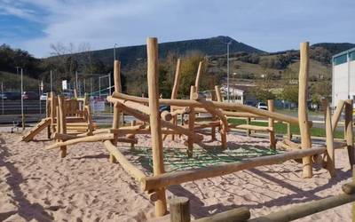 La Barcena kirolgunean egindako umeen parkea kritikatu du EAJk