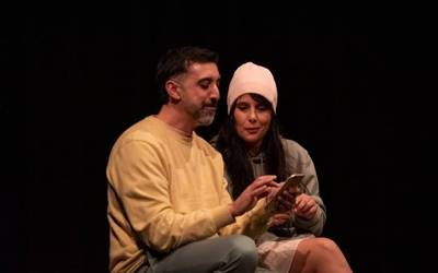 "Loreen Hizkuntza" antzerkia zapatuan Sondikan