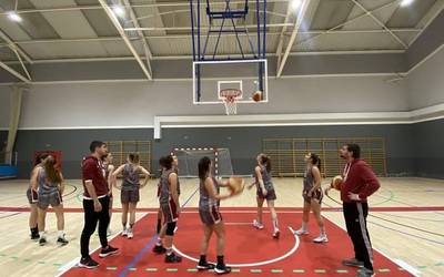 Saskibaloia eta futbola