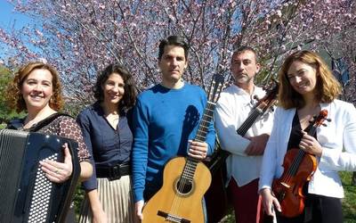 Tanguedia Ensemble taldea izango da domekan, Musikegunak zikloan