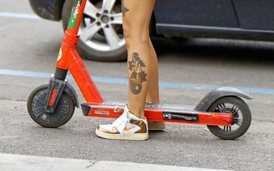 Patinetea, beste ibilgailuen pare